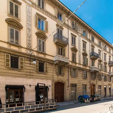 Corso Vittorio & Parco Del Valentino Bright Flat *